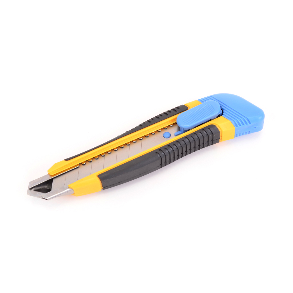 CR273 - CORE RC Heavy Duty Cutter, Auto Lock